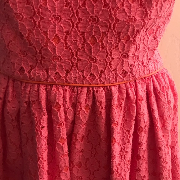 Lilly Pulitzer Aleesa Dress in Hotty Pink - Size 2 - Picture 4 of 7